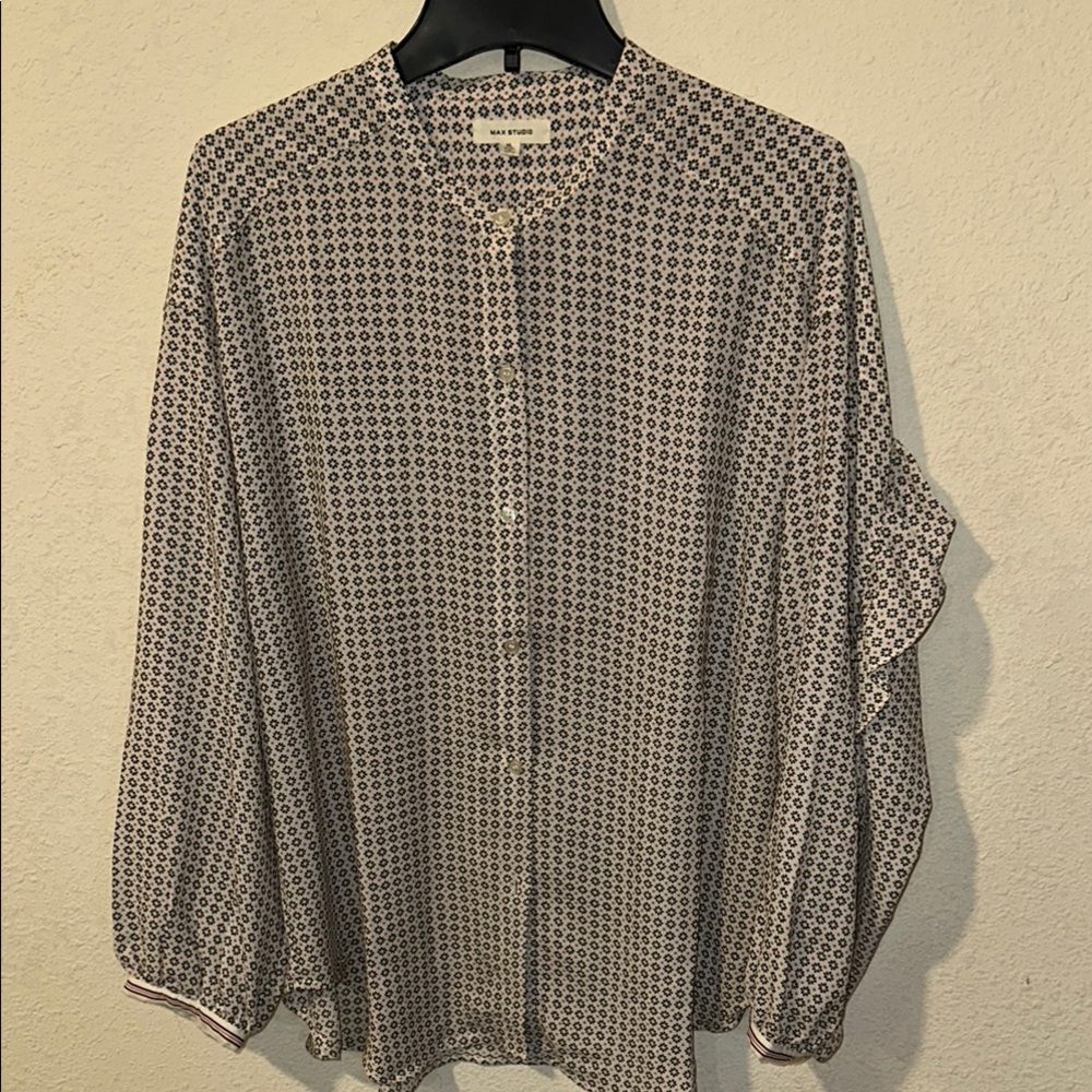 Max Studio Black and White Patterned Blouse